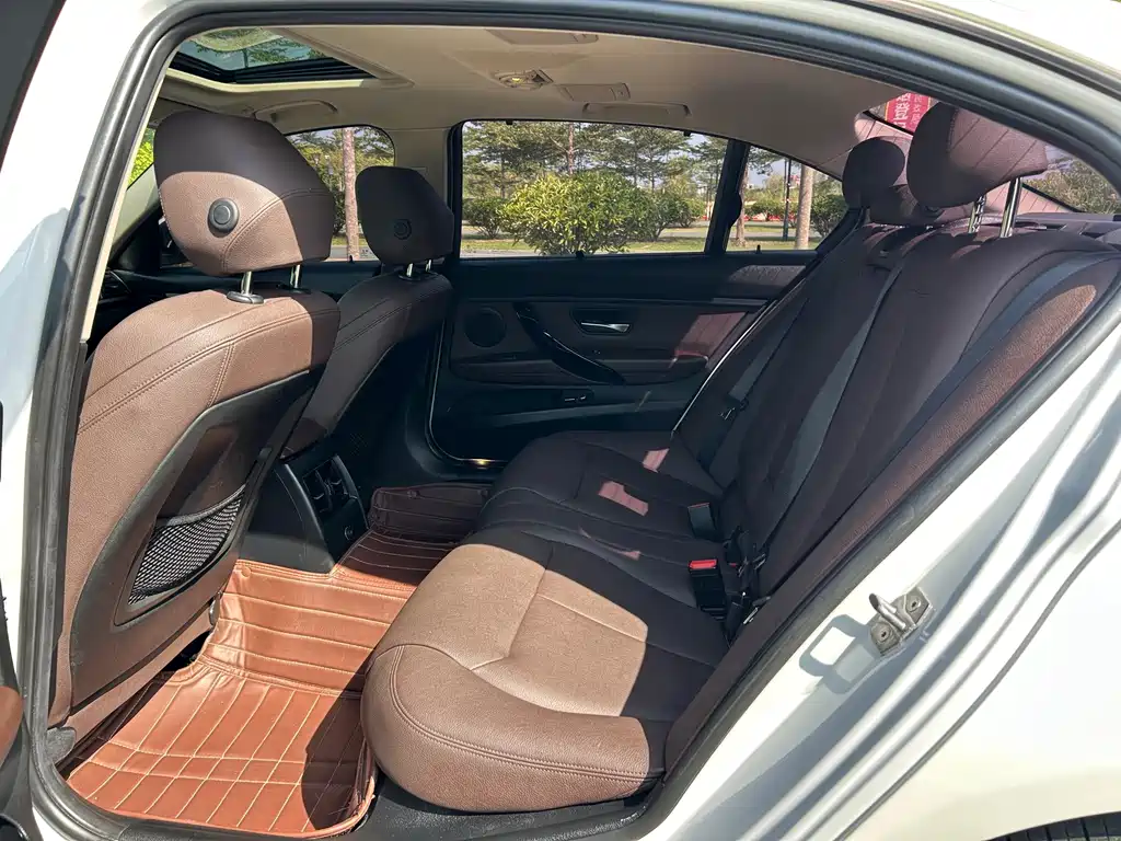BMW 3 Series — миниатюра 5