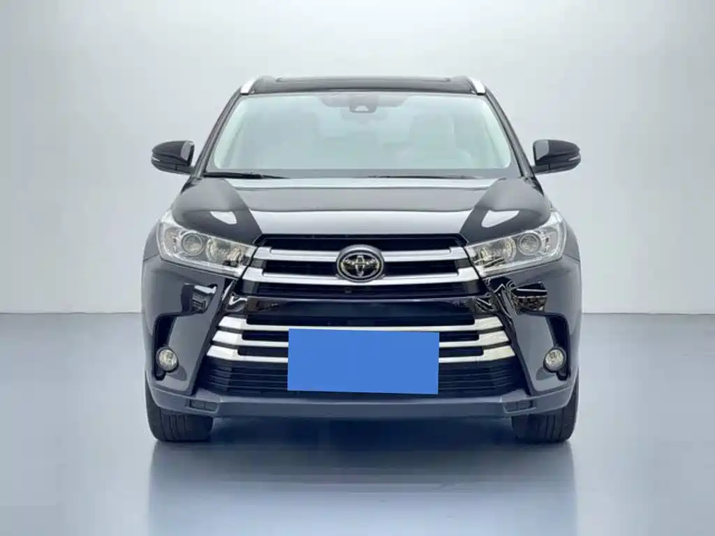 TOYOTA HIGHLANDER