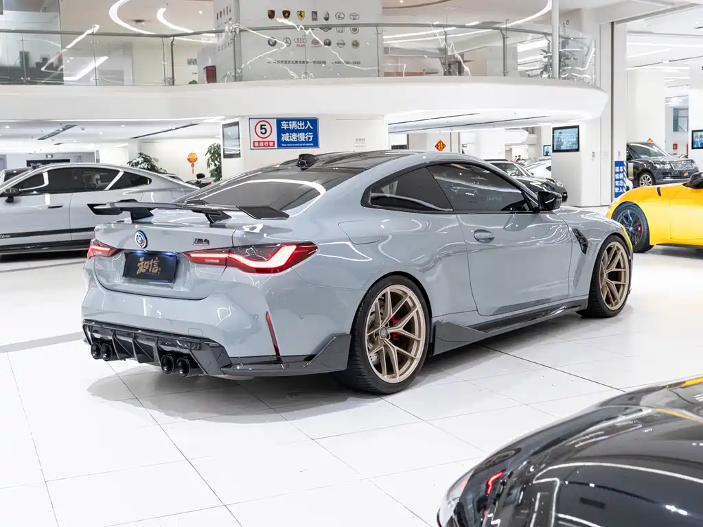 BMW M4