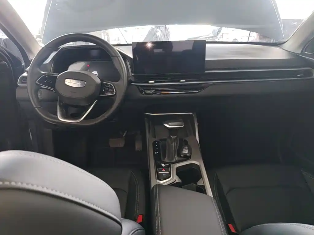 Geely Emgrand — миниатюра 10