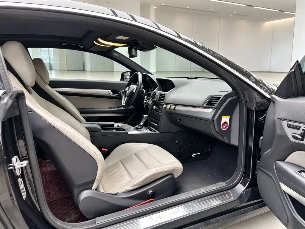 Mercedes-Benz E-Class (Import) — миниатюра 11