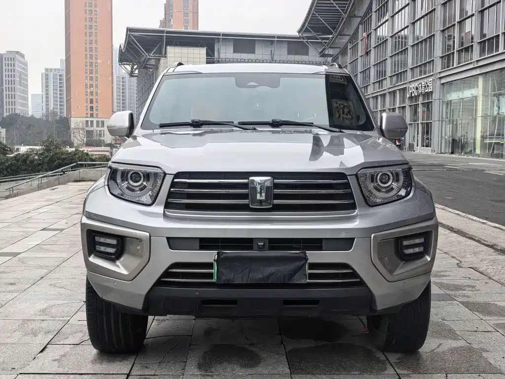 TANK TANK 700 NEW ENERGY