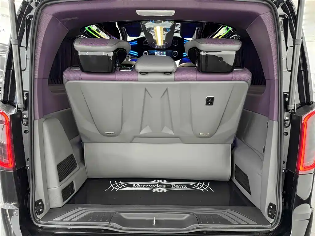 Mercedes-Benz Vito 2024 2.0T 7 мест