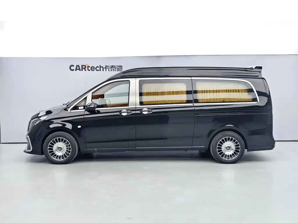 Mercedes-Benz Vito 2024 2.0T 8 мест