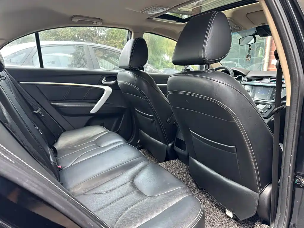 Geely Emgrand — миниатюра 17