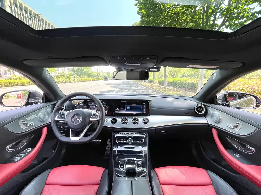 MERCEDES-BENZ E CLASS