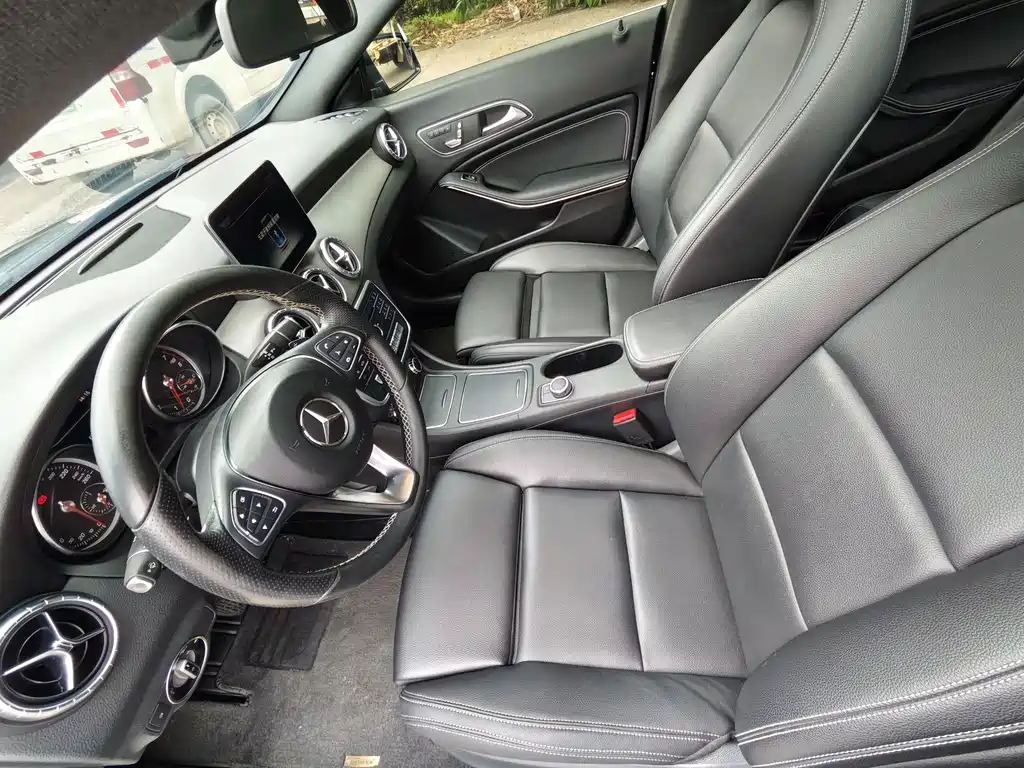 Mercedes-Benz CLA (Import) — миниатюра 12