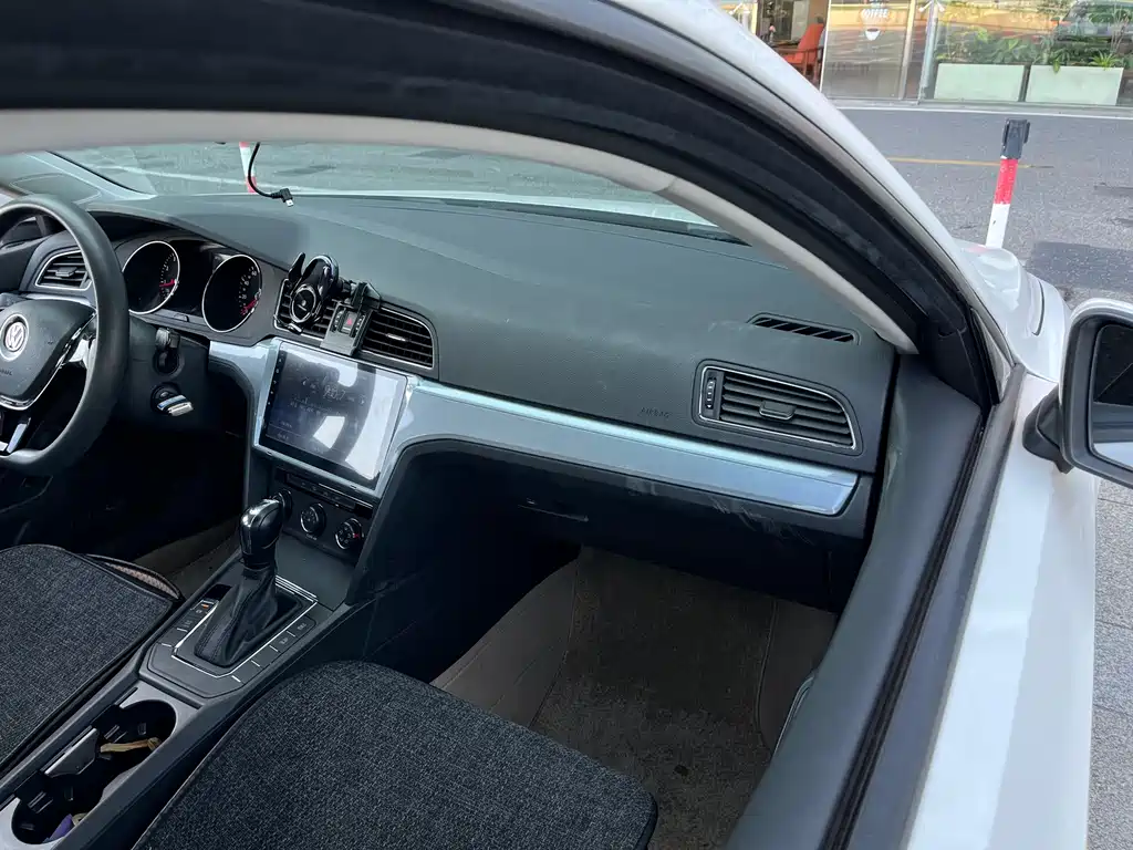 Volkswagen Lamando — миниатюра 17