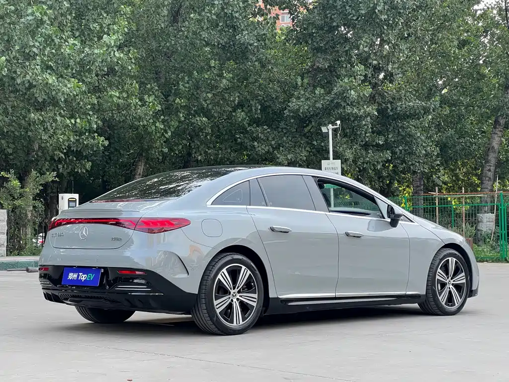 Mercedes-Benz EQE — миниатюра 10