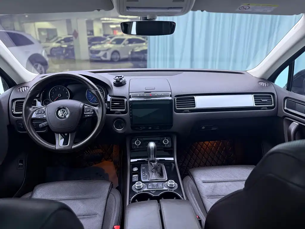 Volkswagen Touareg — миниатюра 4