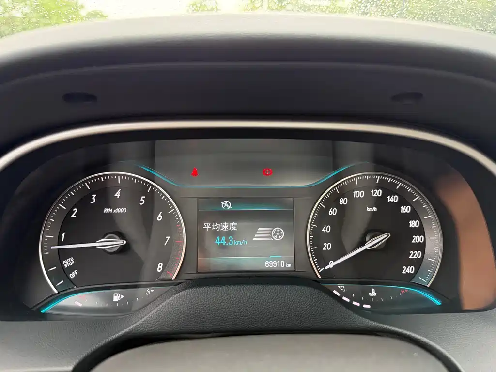 Buick Excelle — миниатюра 10