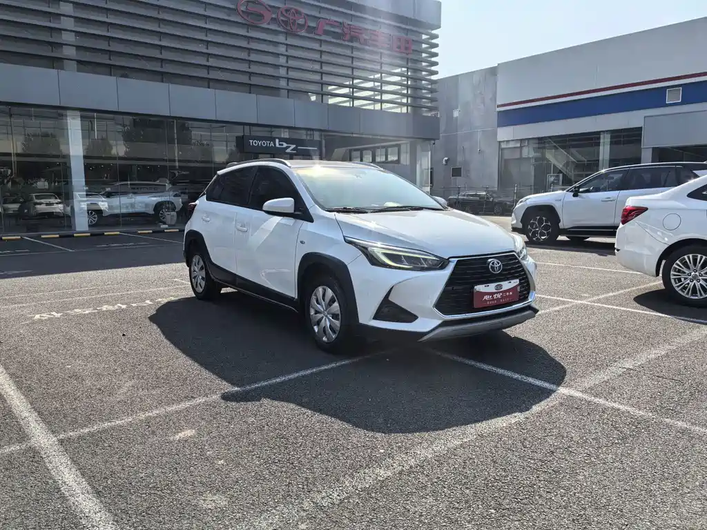 Toyota Yaris L — миниатюра 3