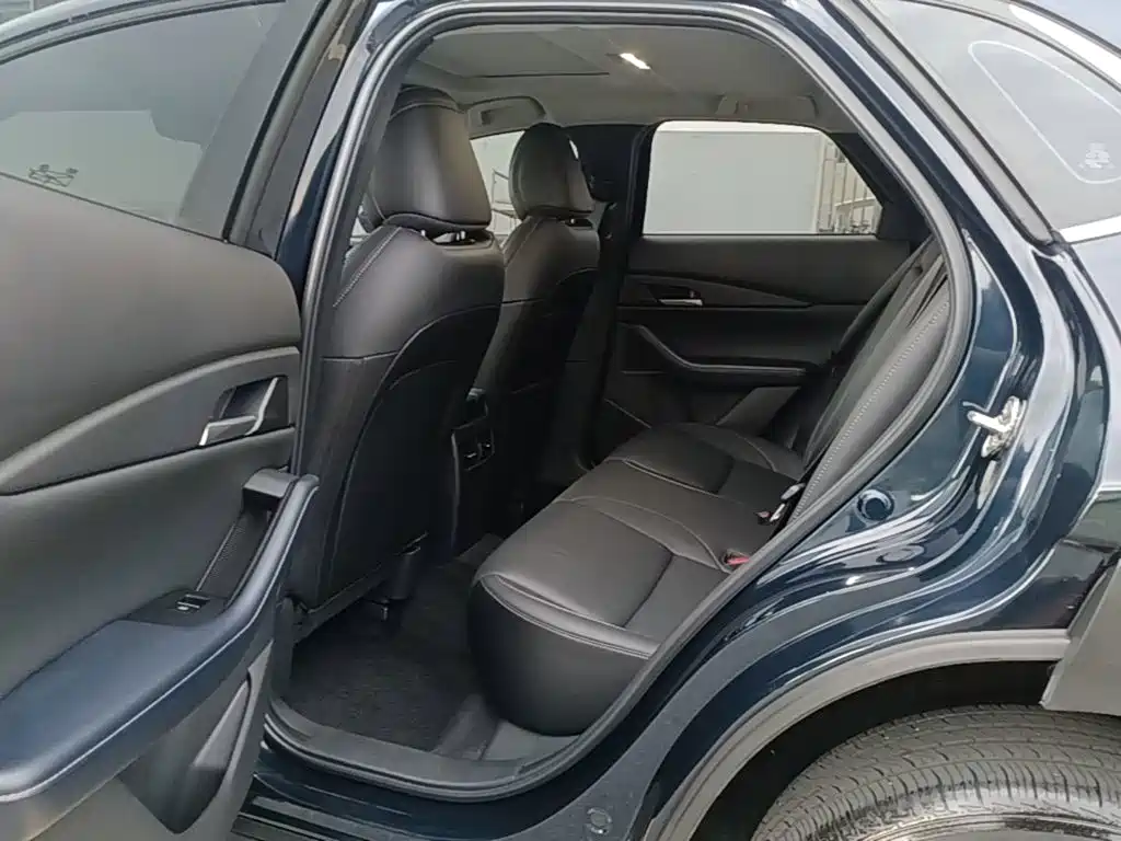 Mazda CX-30 — миниатюра 17