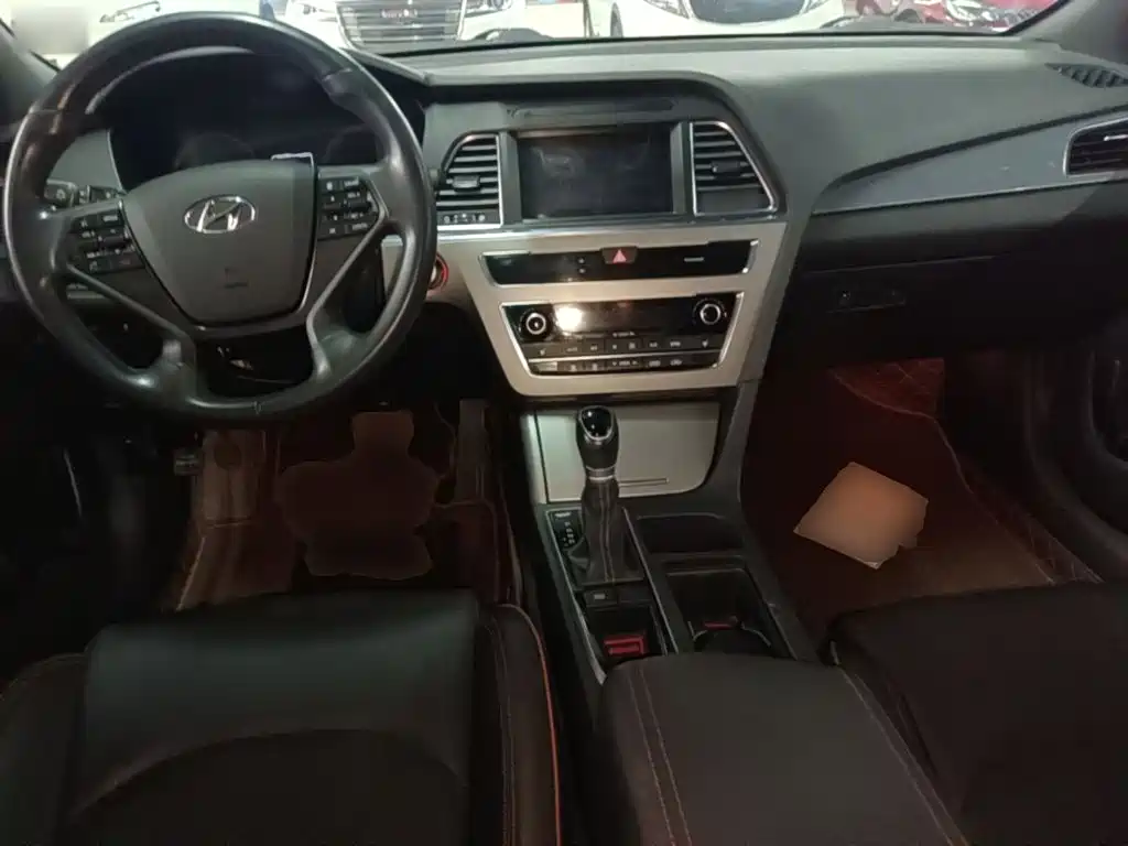 Hyundai Sonata — миниатюра 10