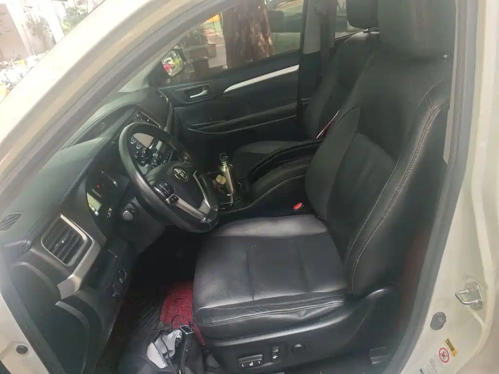 Toyota Highlander — миниатюра 8