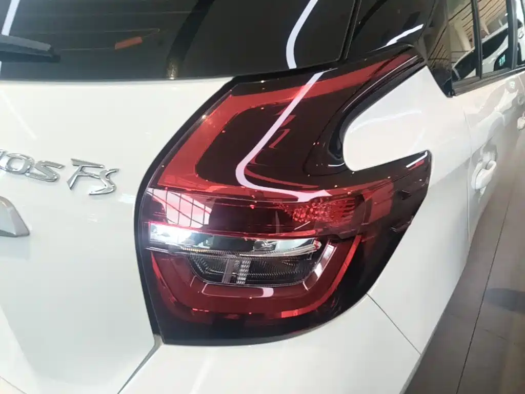 Toyota Vios FS — миниатюра 8