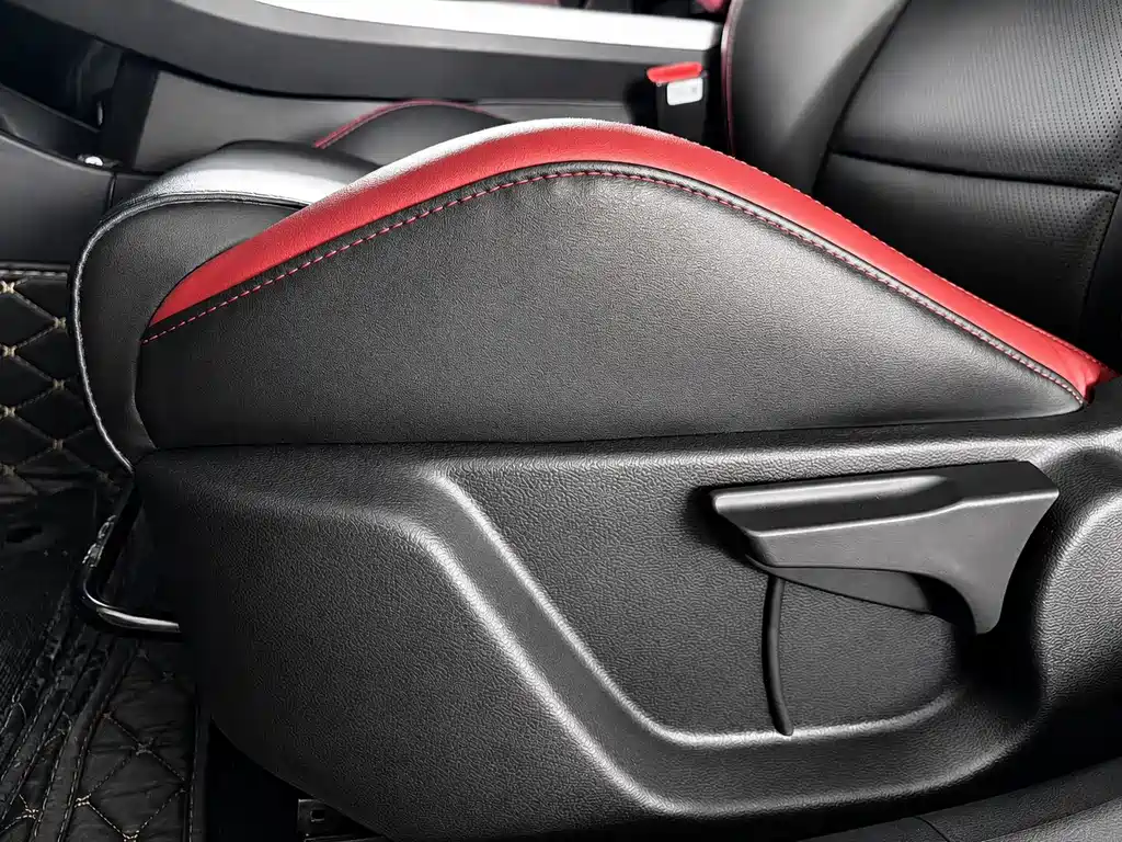 Geely Binyue — миниатюра 14
