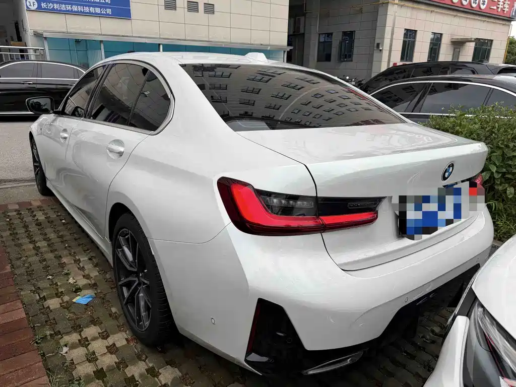 BMW 3 Series — миниатюра 7
