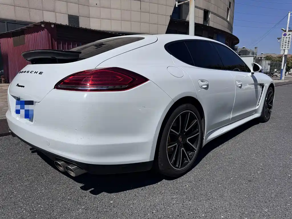 Porsche Panamera — миниатюра 9