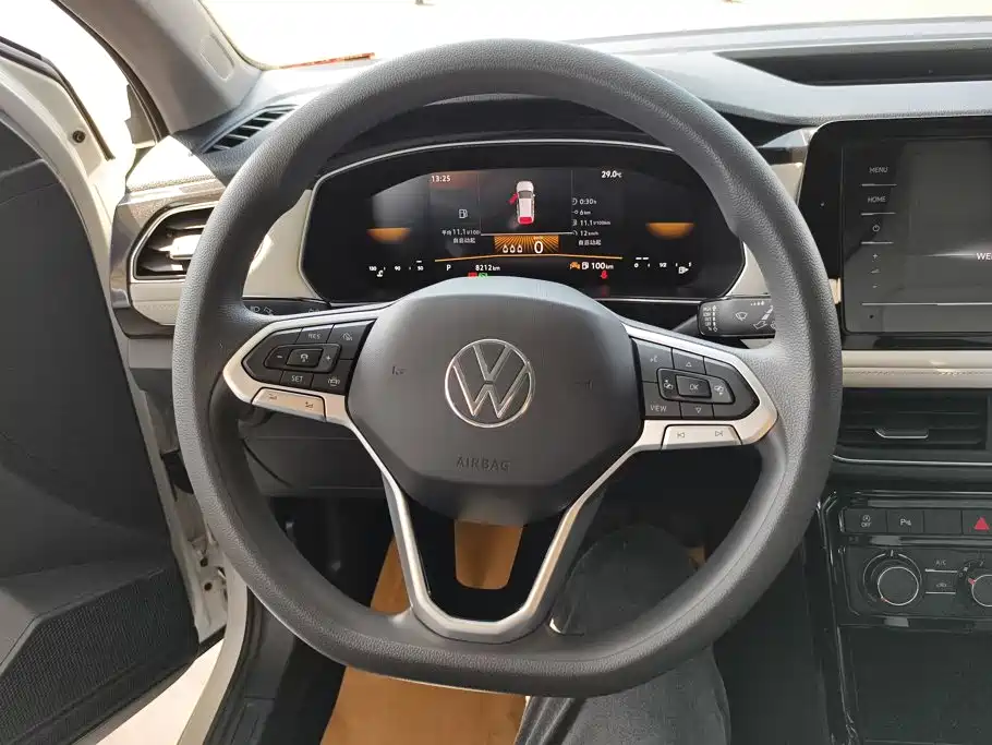 Volkswagen Tharu — миниатюра 15