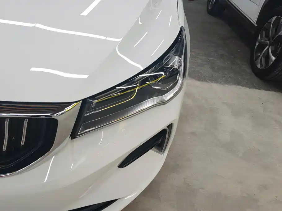 Geely Emgrand — миниатюра 5