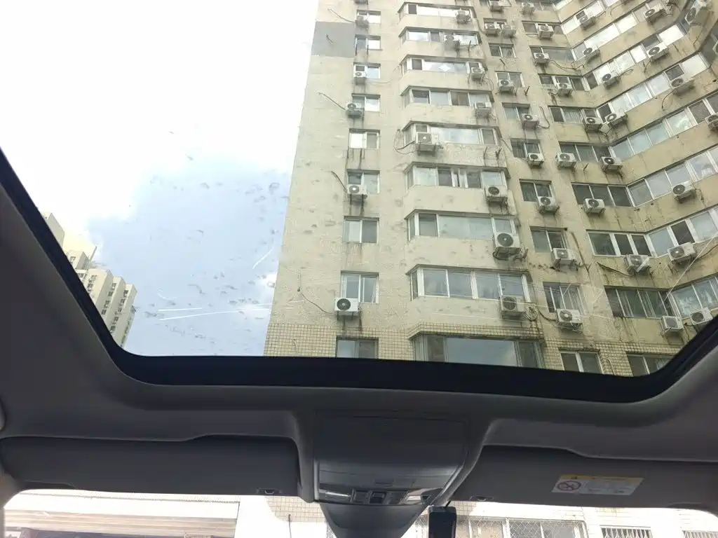 Volkswagen Tiguan L — миниатюра 9