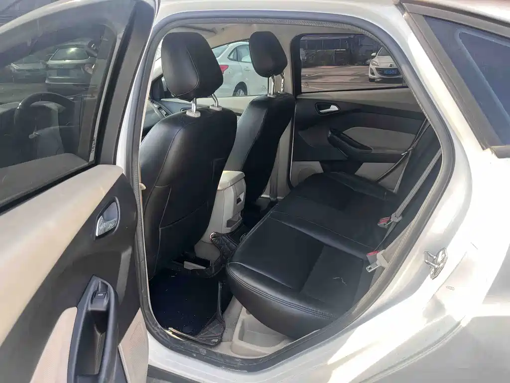 Ford Focus — миниатюра 8