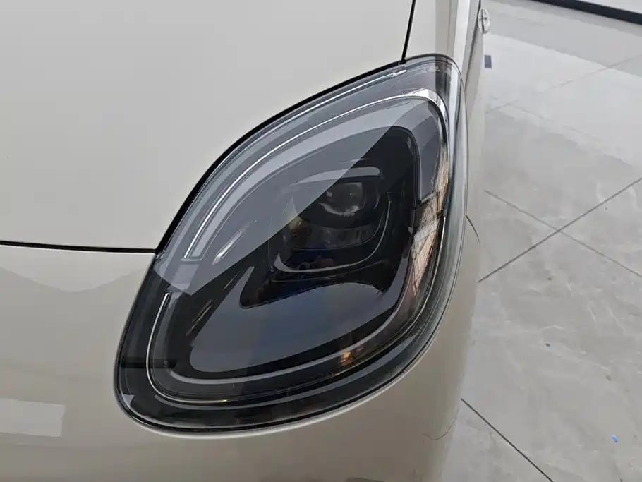 Wuling MINIEV — миниатюра 5