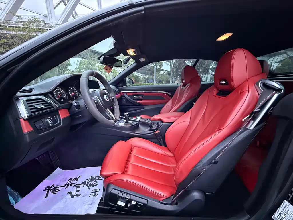 BMW M4 - фото 10
