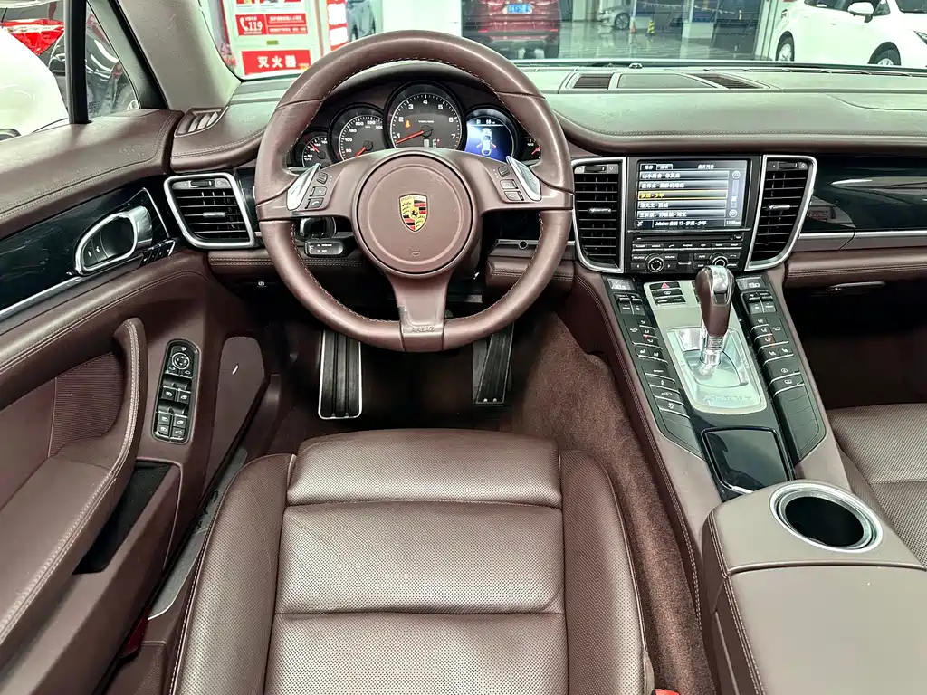 Porsche Panamera — миниатюра 30