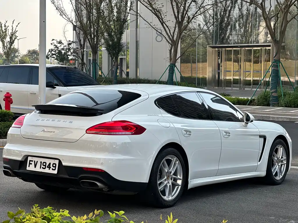 Porsche Panamera — миниатюра 50
