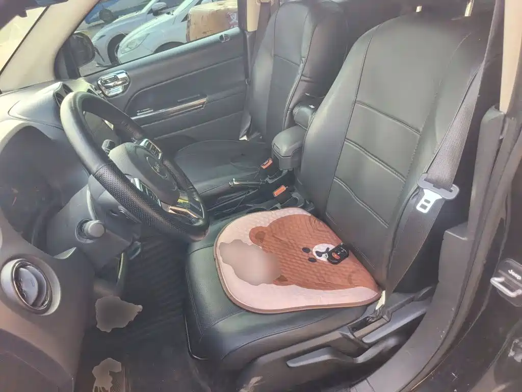 Jeep Compass (Import) — миниатюра 16
