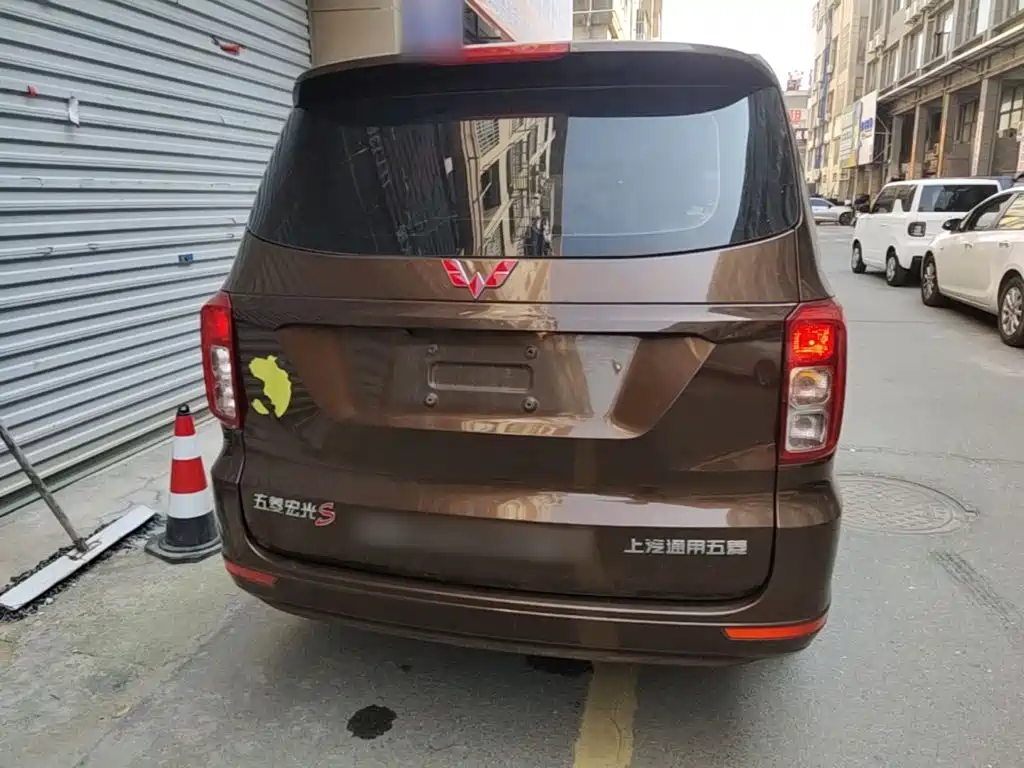 Wuling Hongguang — миниатюра 6