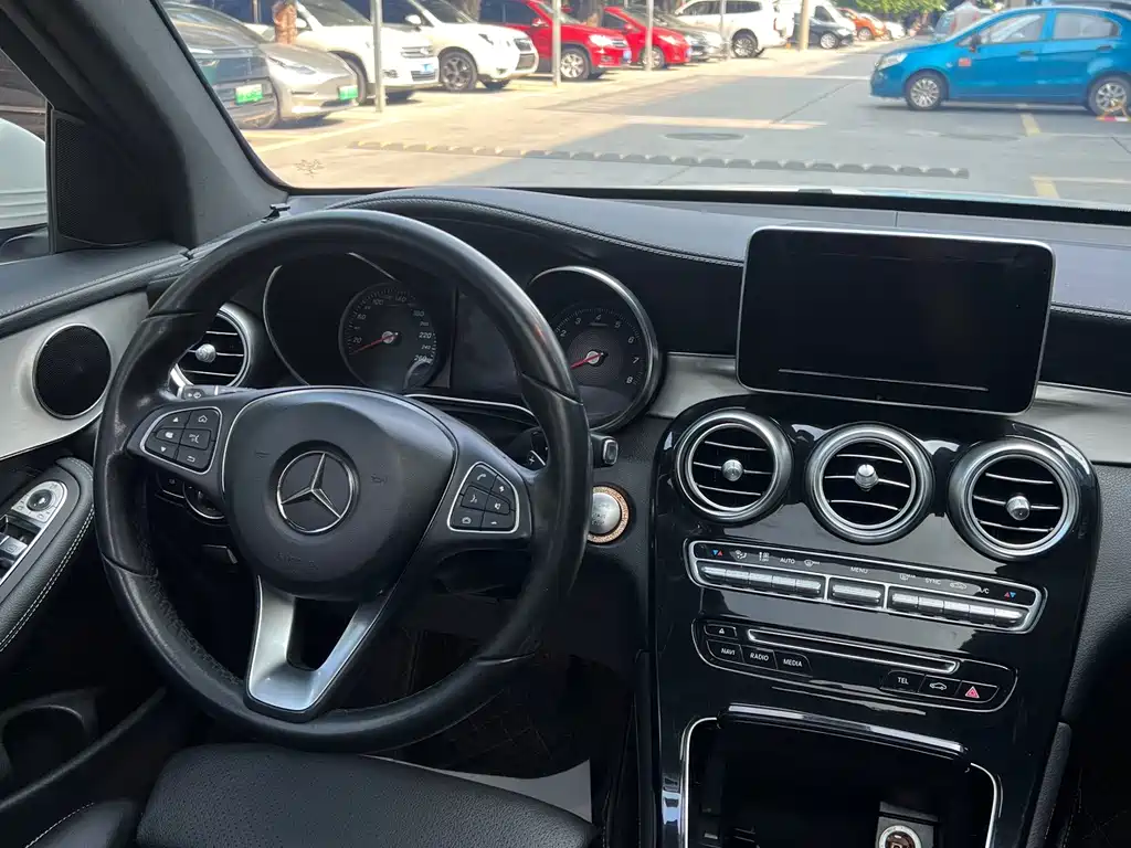 Mercedes-Benz GLC — миниатюра 10
