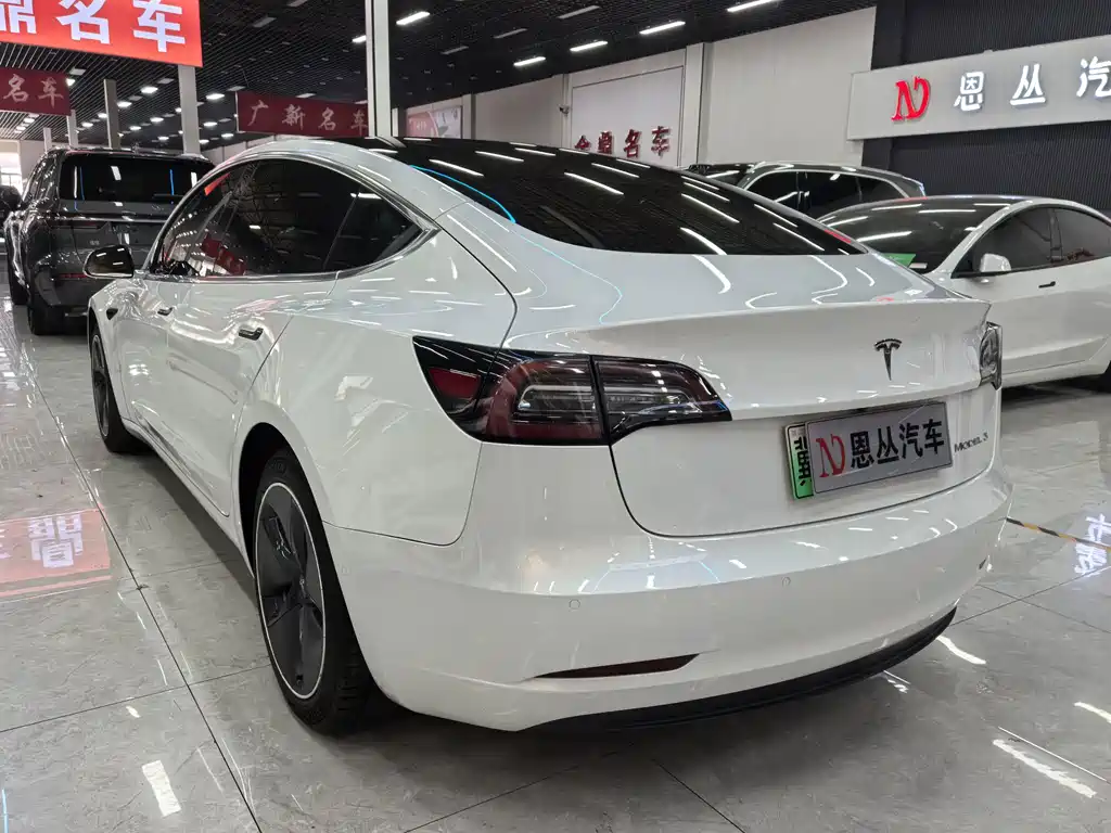 Tesla Model 3 — миниатюра 8