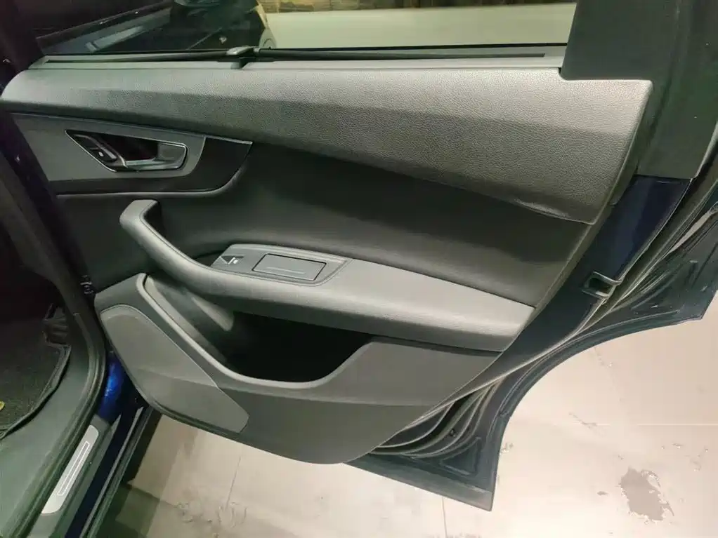 Audi Q7 — миниатюра 17