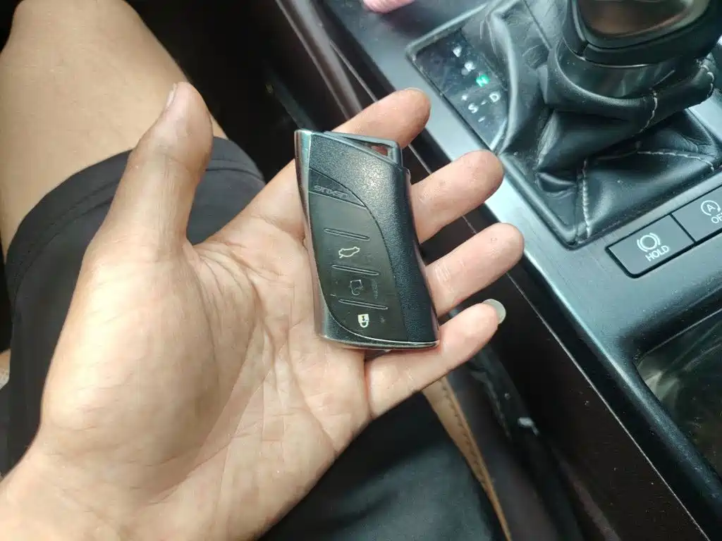 Lexus ES — миниатюра 12