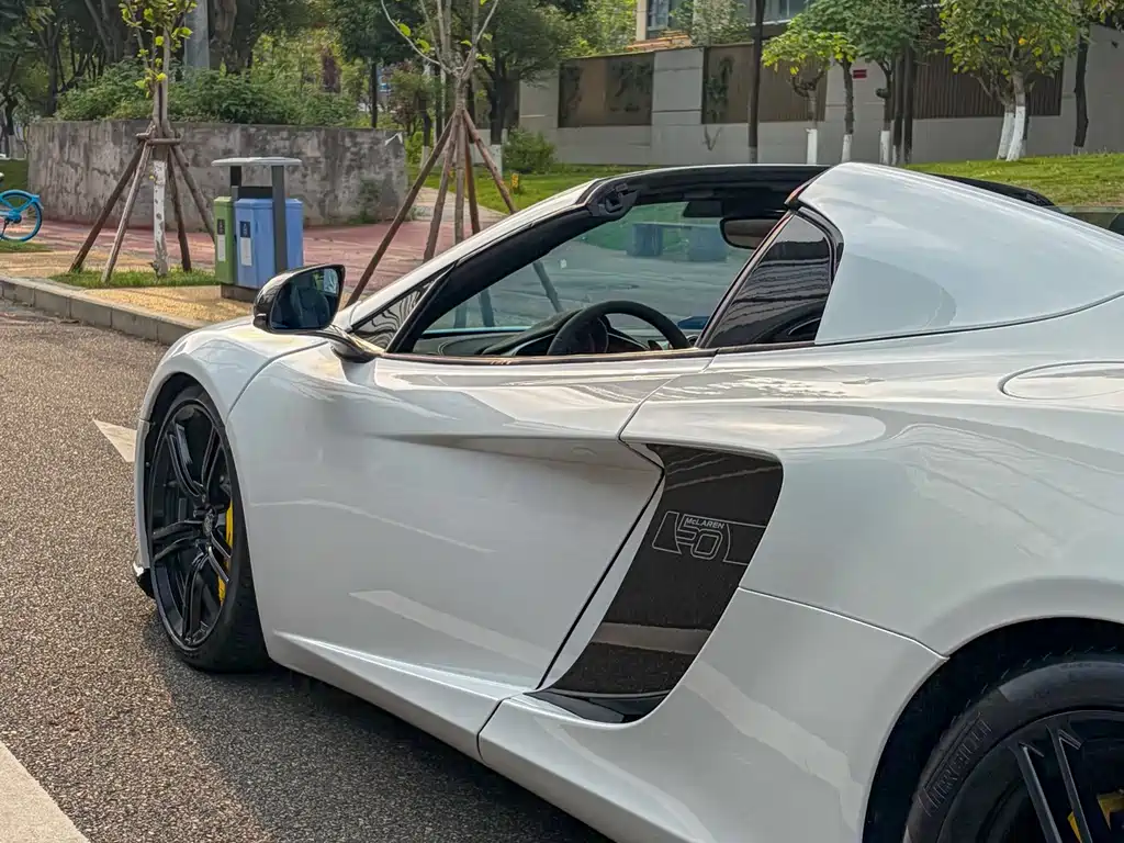 McLaren 12C 2013 3.8T SPIDER 50