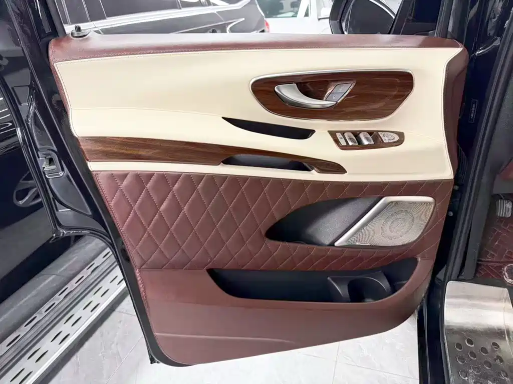 Mercedes-Benz Vito — миниатюра 12