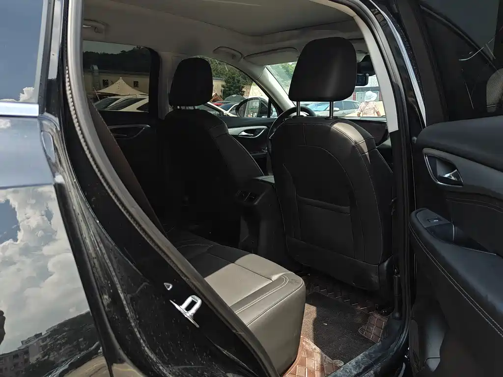 Buick Envision Plus — миниатюра 17