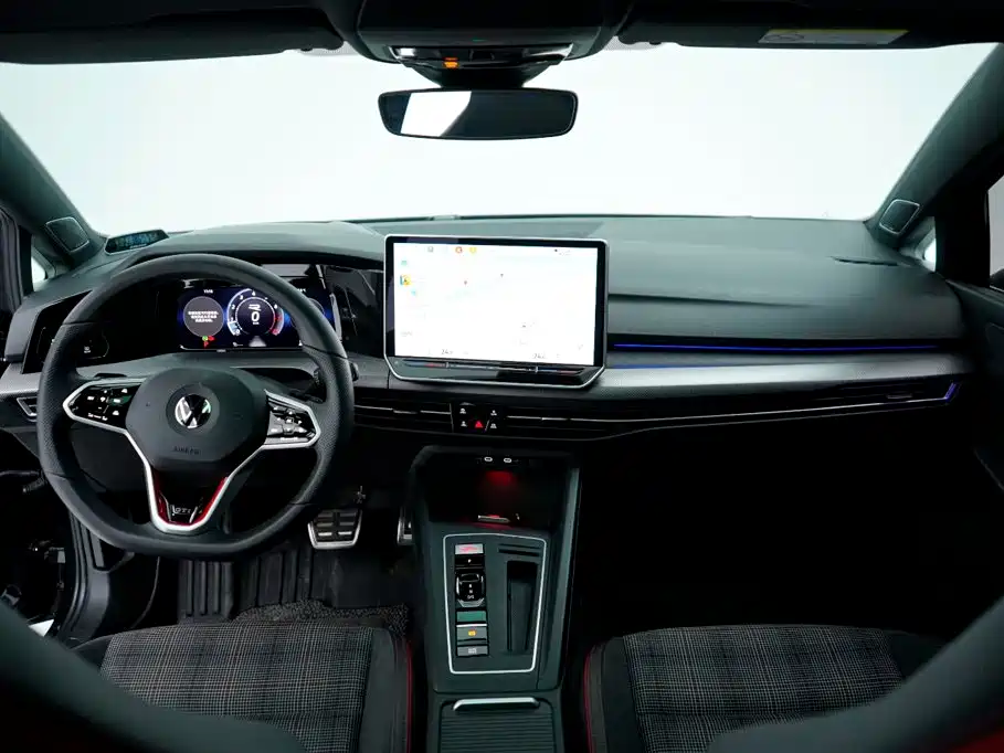 Volkswagen Golf GTI — миниатюра 3