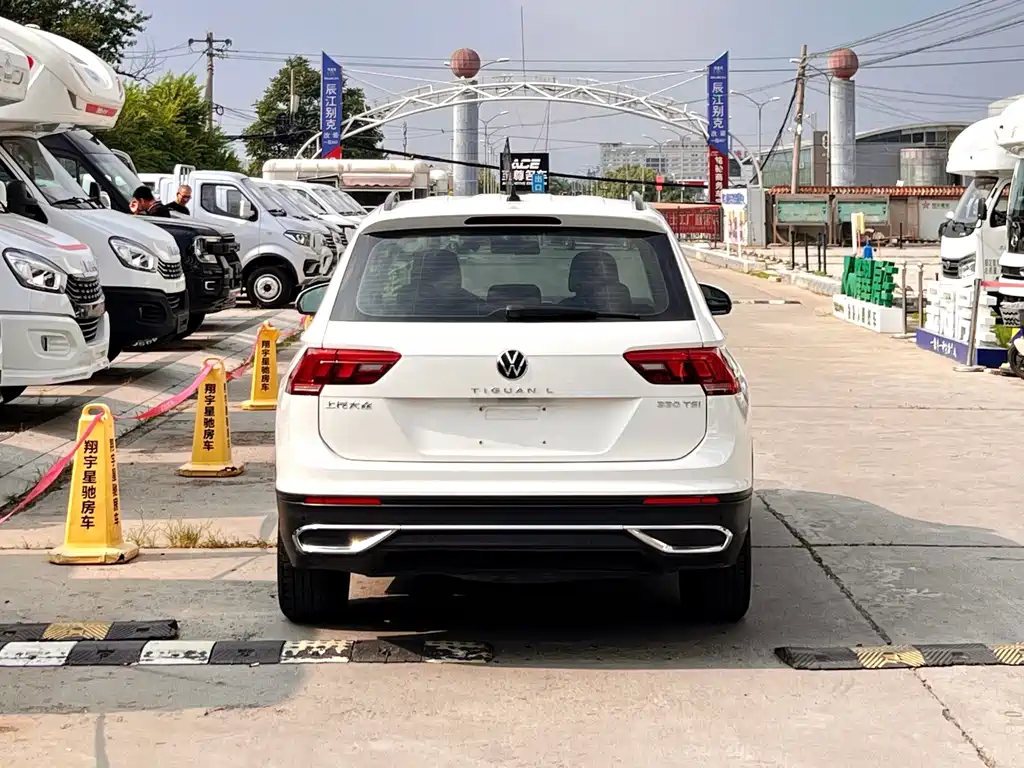 Volkswagen Tiguan L — миниатюра 4