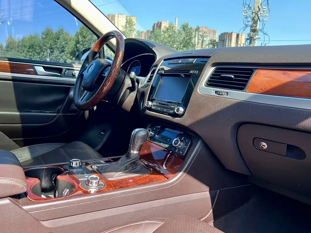 Volkswagen Touareg — миниатюра 16