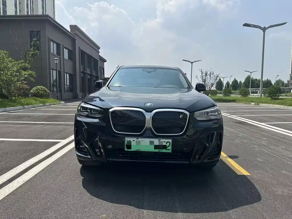 BMW iX3 — миниатюра 2