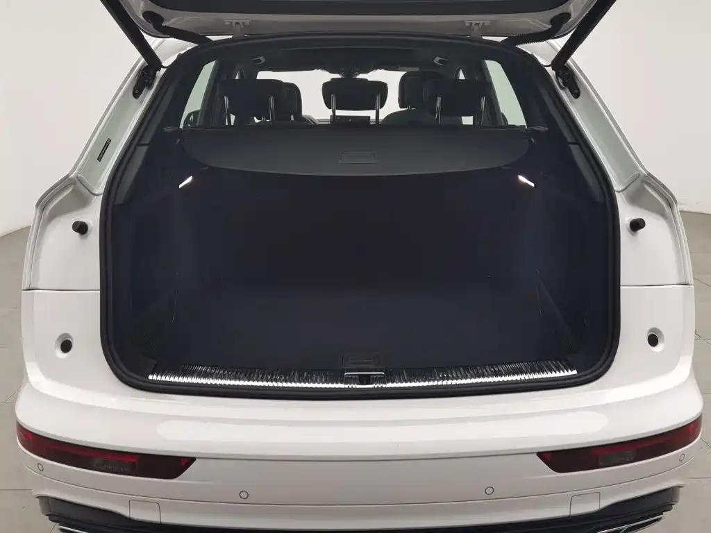 Audi Q5L — миниатюра 16