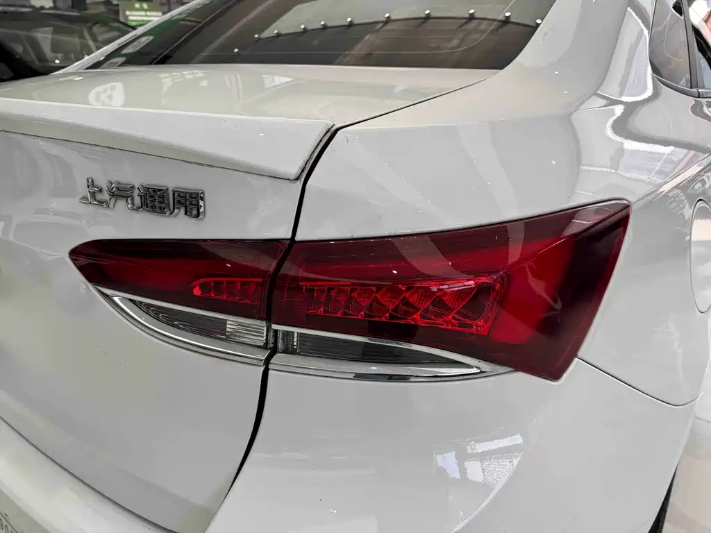 Buick Excelle — миниатюра 28