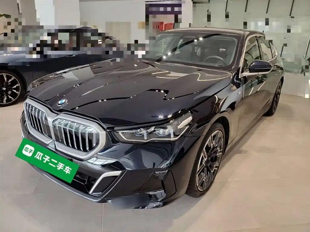 BMW 5 Series 2025