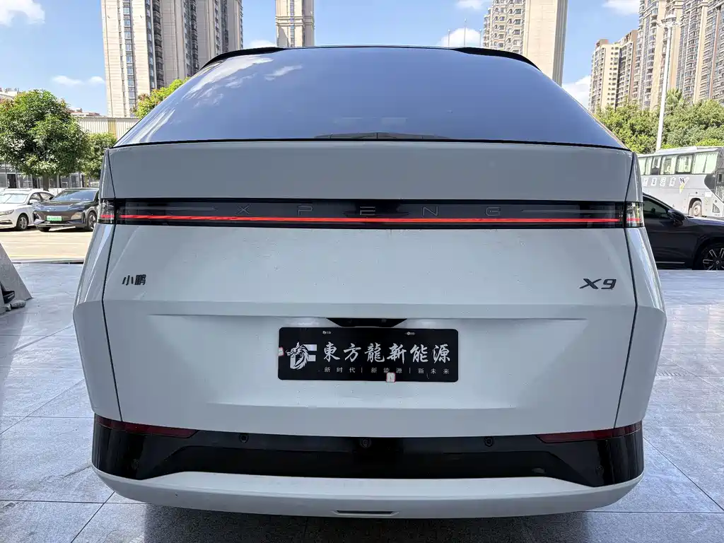 XPeng X9 — миниатюра 8