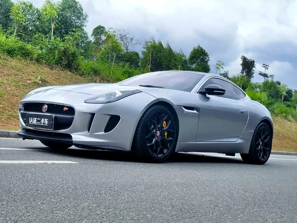 Jaguar F-TYPE 2016