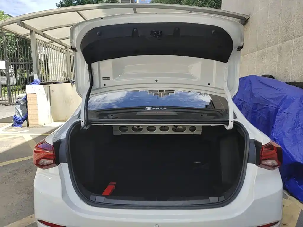 Chevrolet Cavalier — миниатюра 19